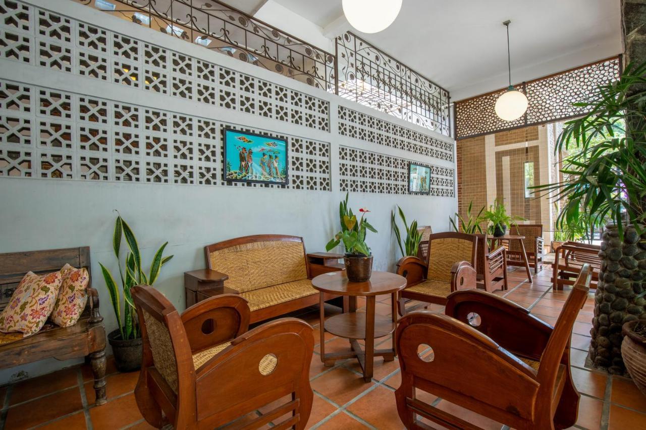 Sekararum Butik Syariah Guesthouse Bandung Exterior foto