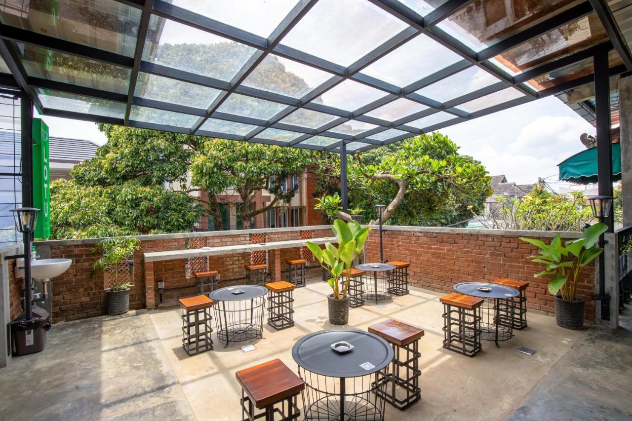 Sekararum Butik Syariah Guesthouse Bandung Exterior foto