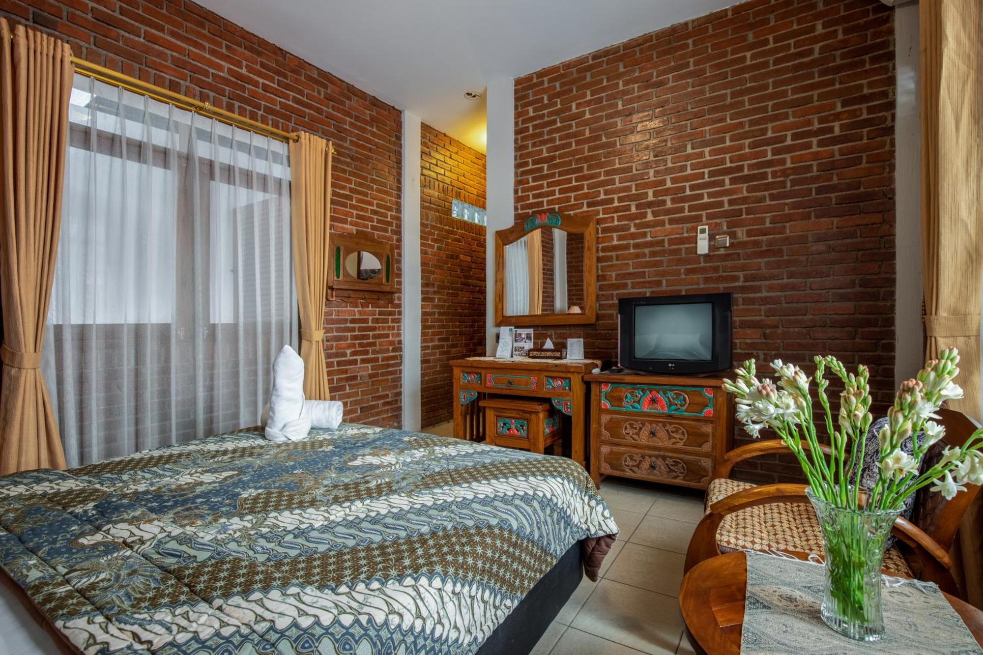 Sekararum Butik Syariah Guesthouse Bandung Exterior foto